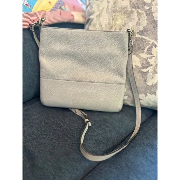 Kate Spade New York Leather Crossbody Bag With Polka Dot Lining - Picture 4 of 6